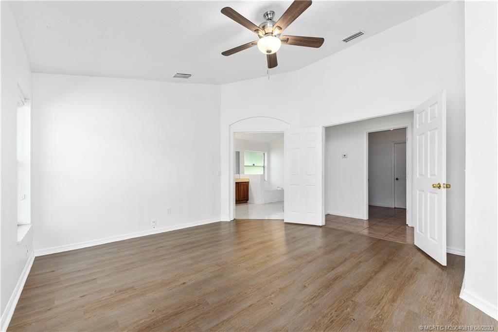 2390 SE Haddon Street