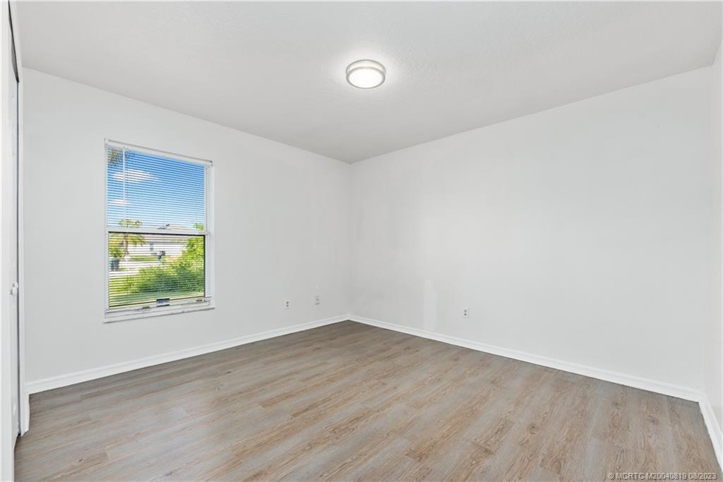 2390 SE Haddon Street