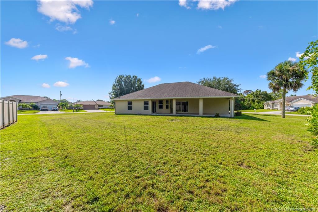 2390 SE Haddon Street