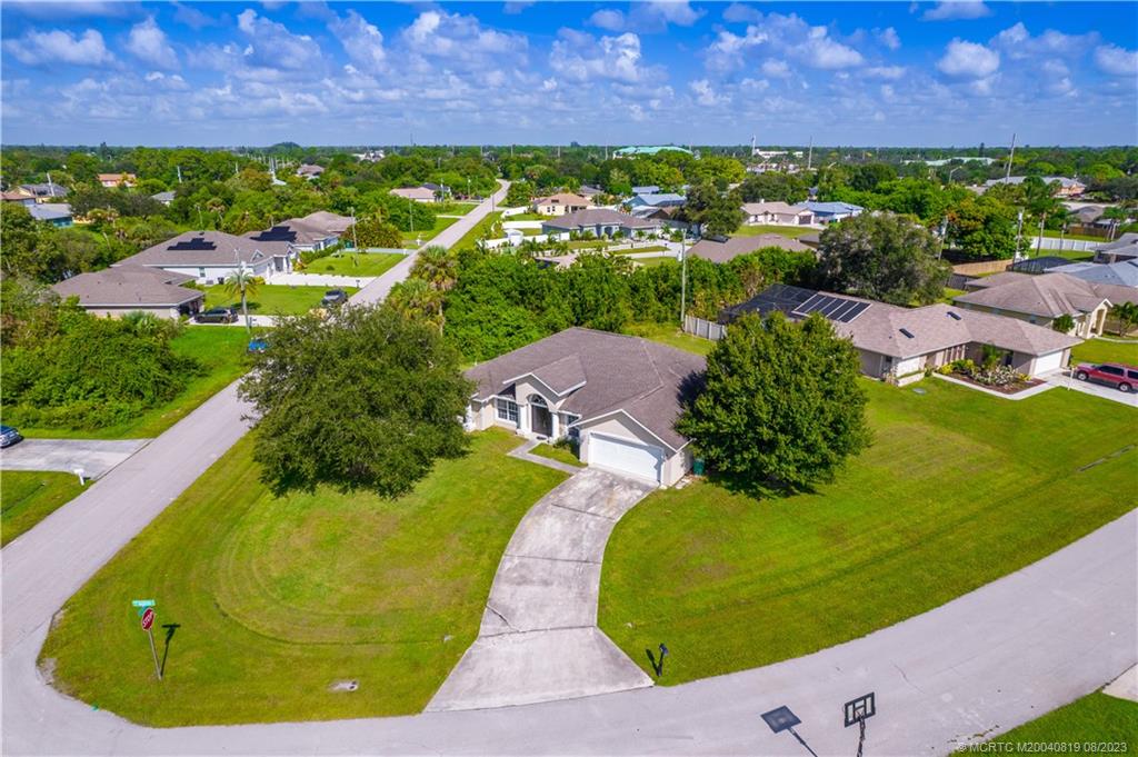 2390 SE Haddon Street