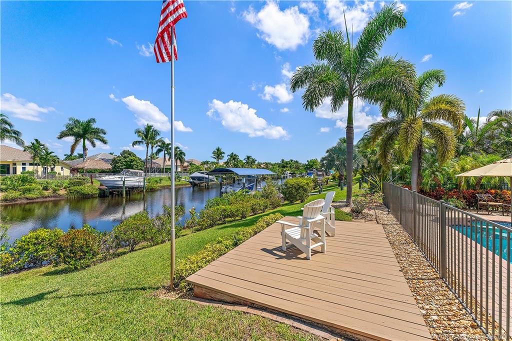 587 SW Lost River Road