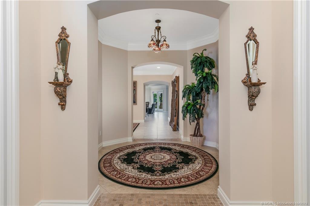 946 SE Willoughby Trace