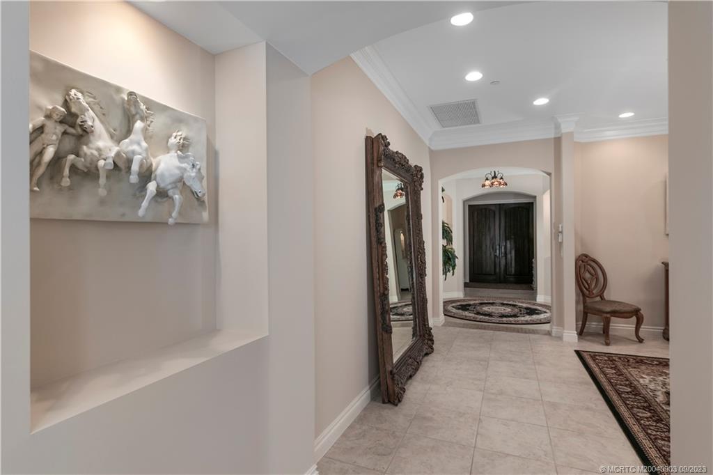 946 SE Willoughby Trace