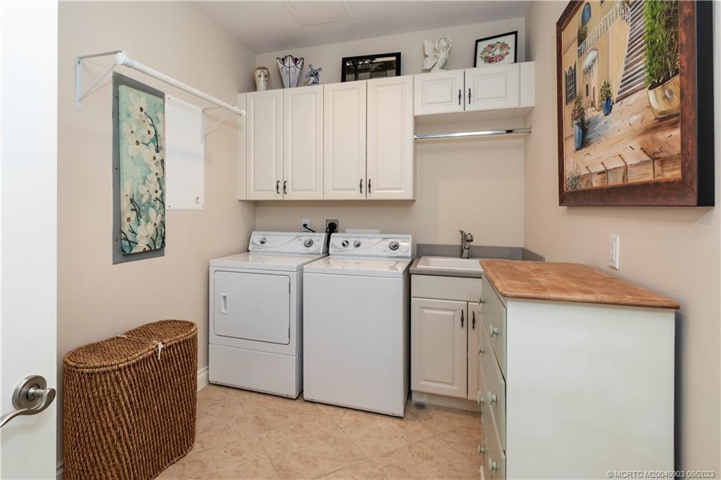 946 SE Willoughby Trace