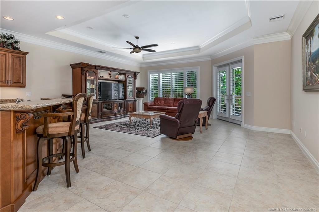 946 SE Willoughby Trace