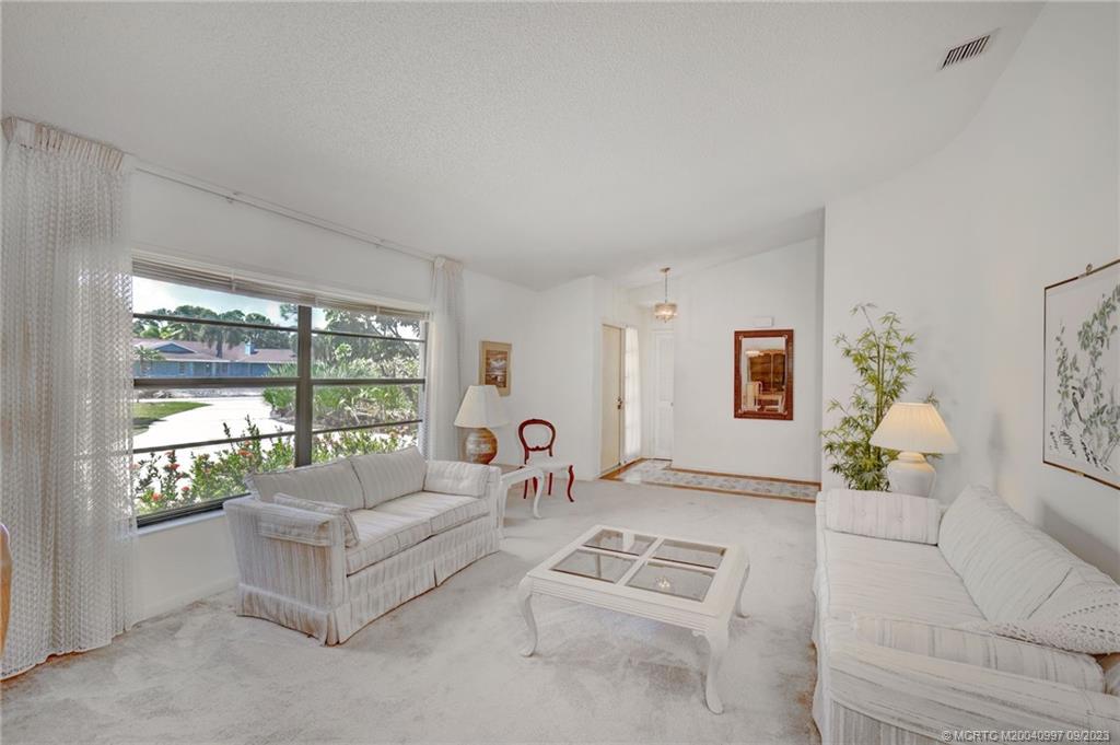 2923 NE Rosetree Drive