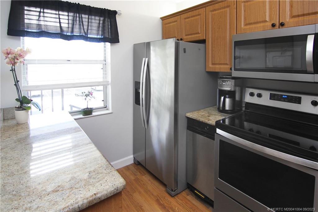 3171 SE Aster Lane 1106