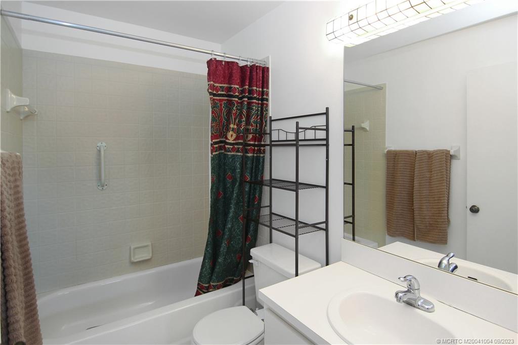 3171 SE Aster Lane 1106