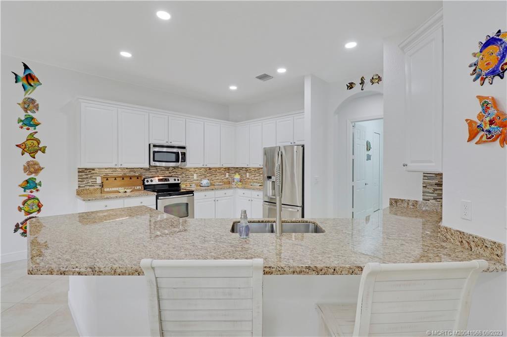 2296 NW Diamond Creek Way