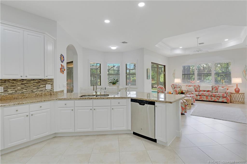 2296 NW Diamond Creek Way