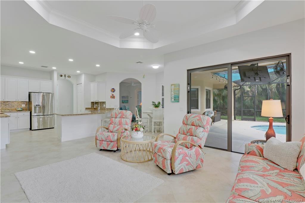 2296 NW Diamond Creek Way