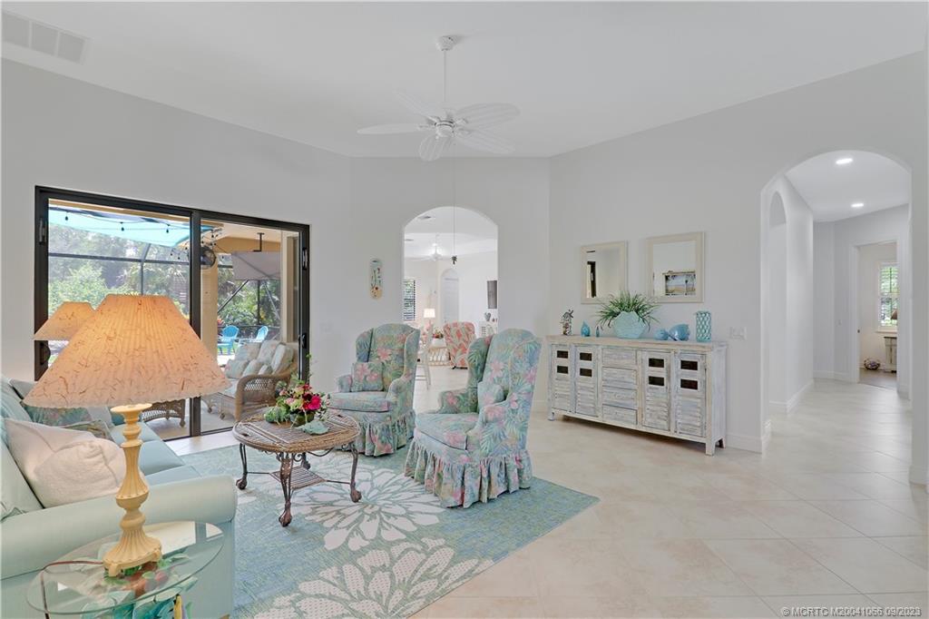 2296 NW Diamond Creek Way