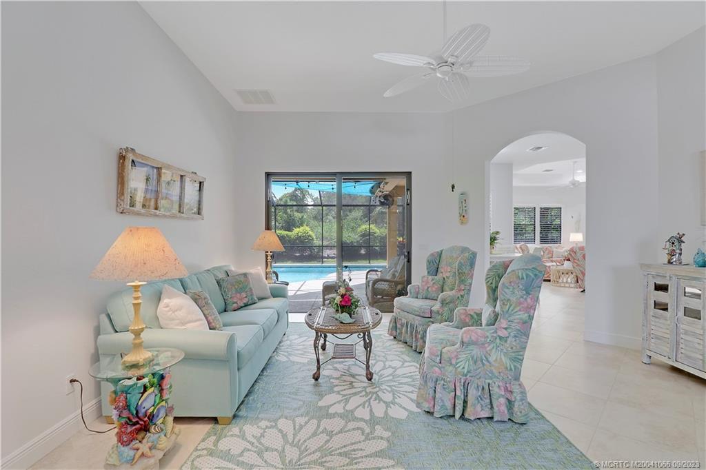 2296 NW Diamond Creek Way