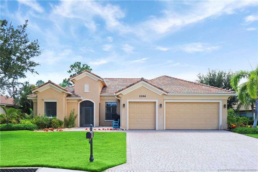 2296 NW Diamond Creek Way