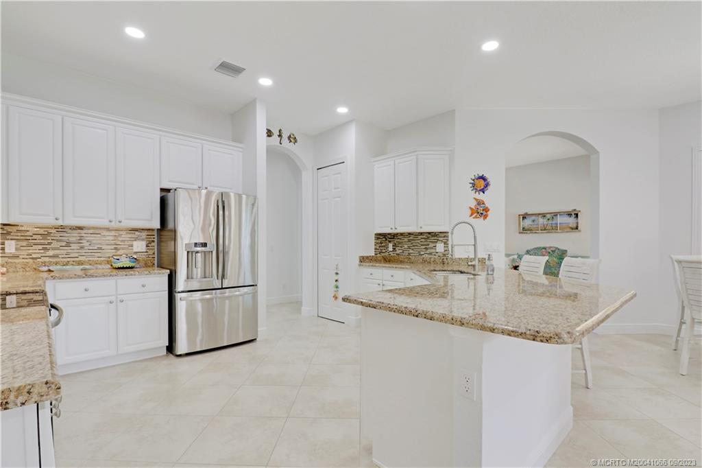 2296 NW Diamond Creek Way