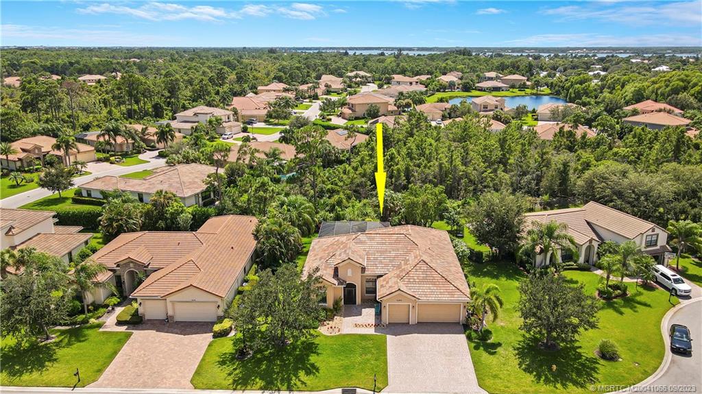 2296 NW Diamond Creek Way