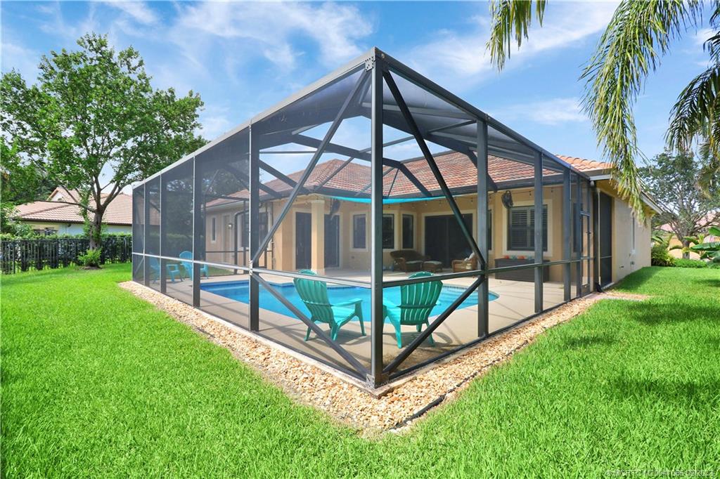 2296 NW Diamond Creek Way