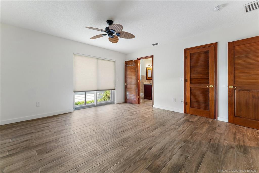 10 S Sewalls Point Road