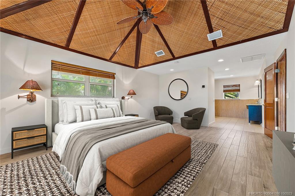 10 S Sewalls Point Road