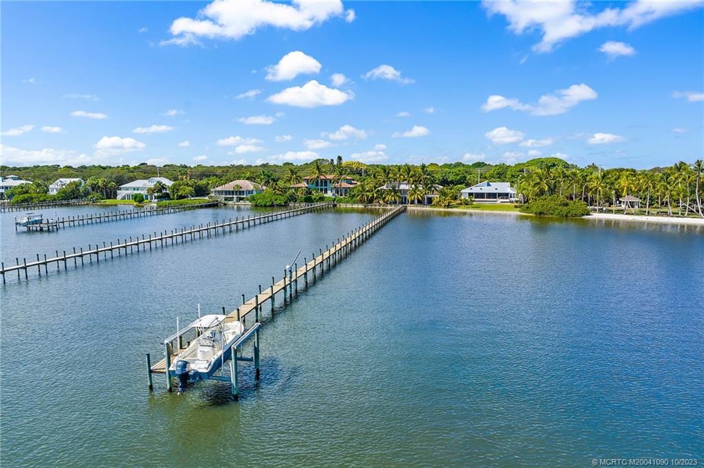 10 S Sewalls Point Road