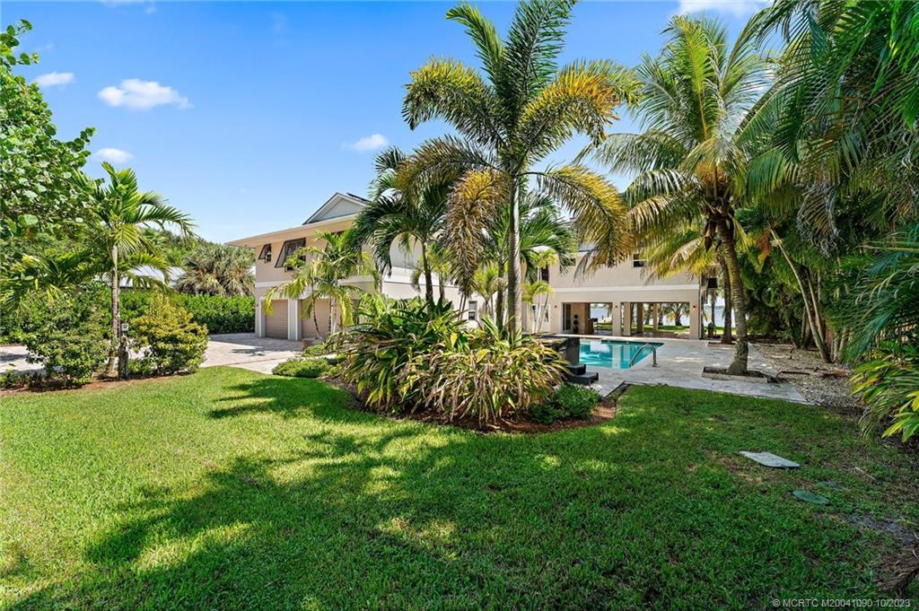 10 S Sewalls Point Road