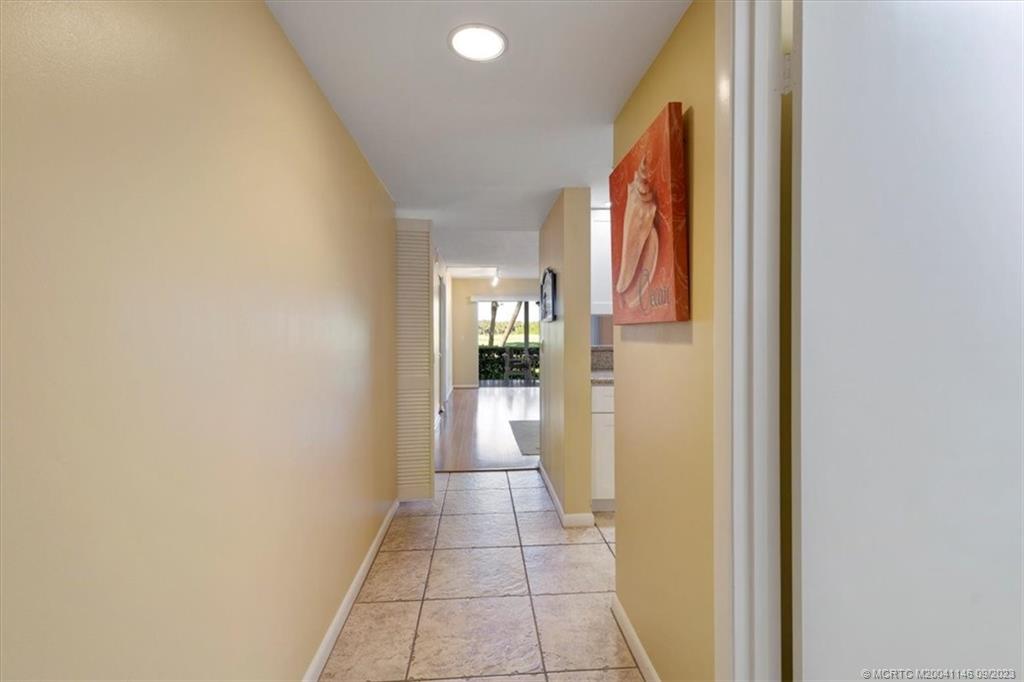 5801 NE Gulfstream Way 4903