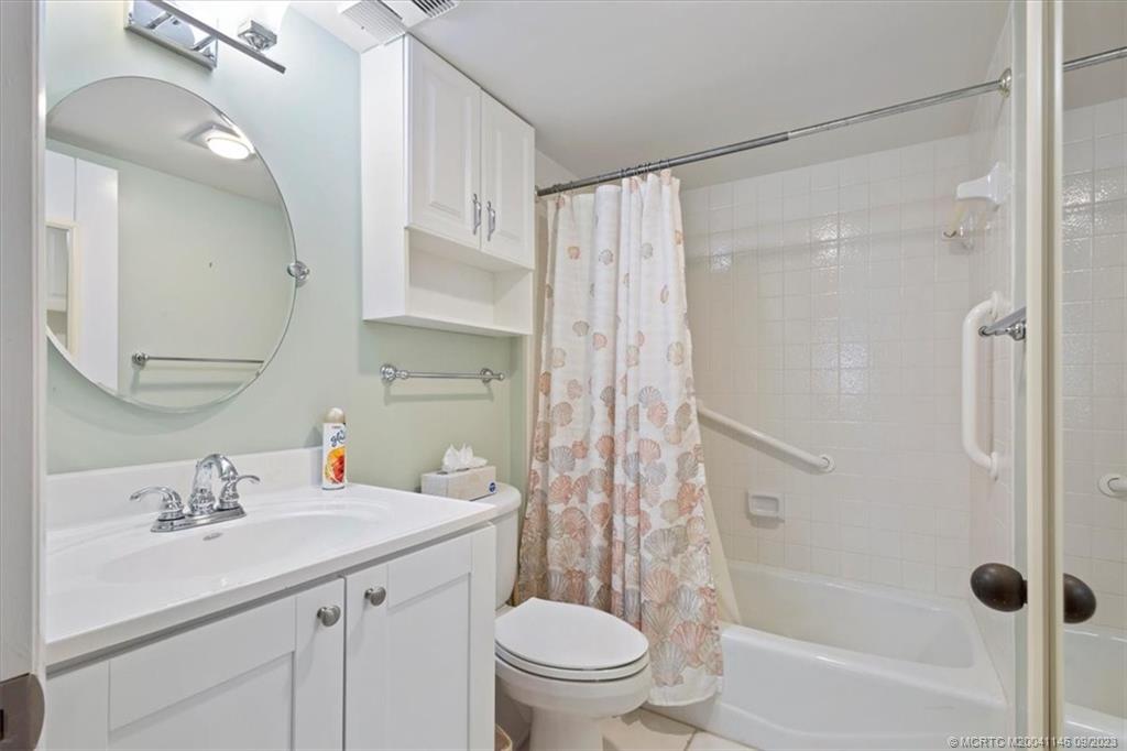 5801 NE Gulfstream Way 4903