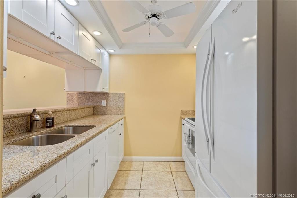 5801 NE Gulfstream Way 4903