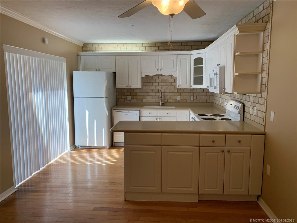 5953 SE Windsong Lane 911