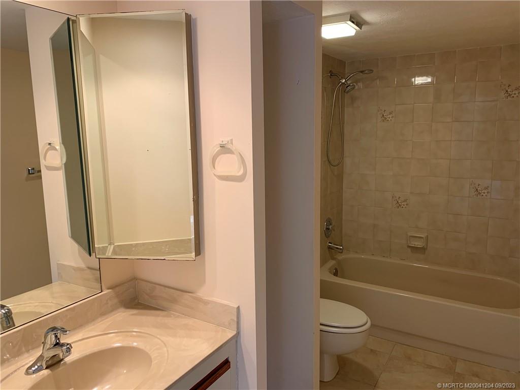 5953 SE Windsong Lane 911