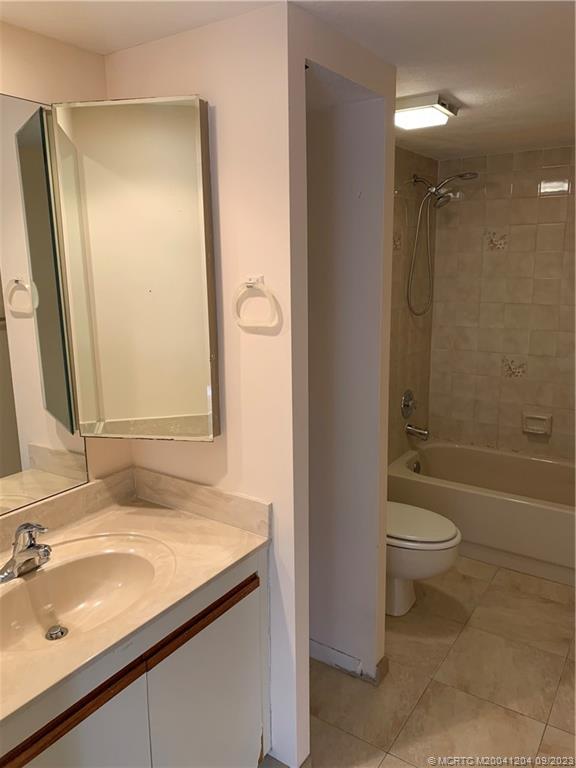 5953 SE Windsong Lane 911