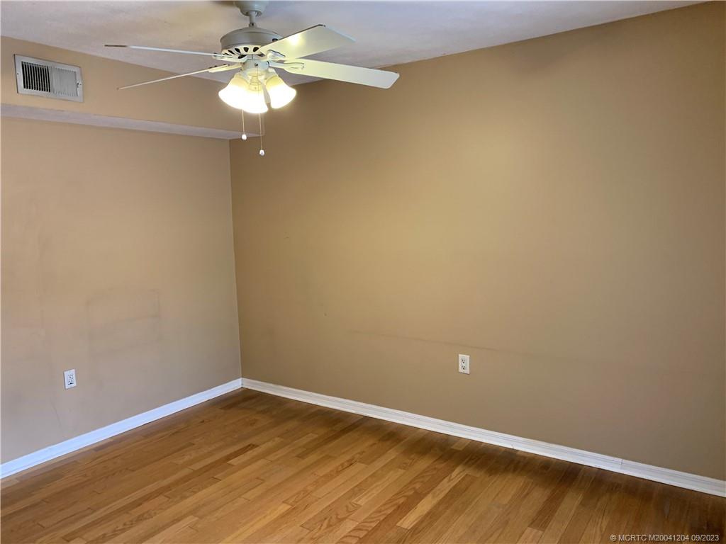 5953 SE Windsong Lane 911