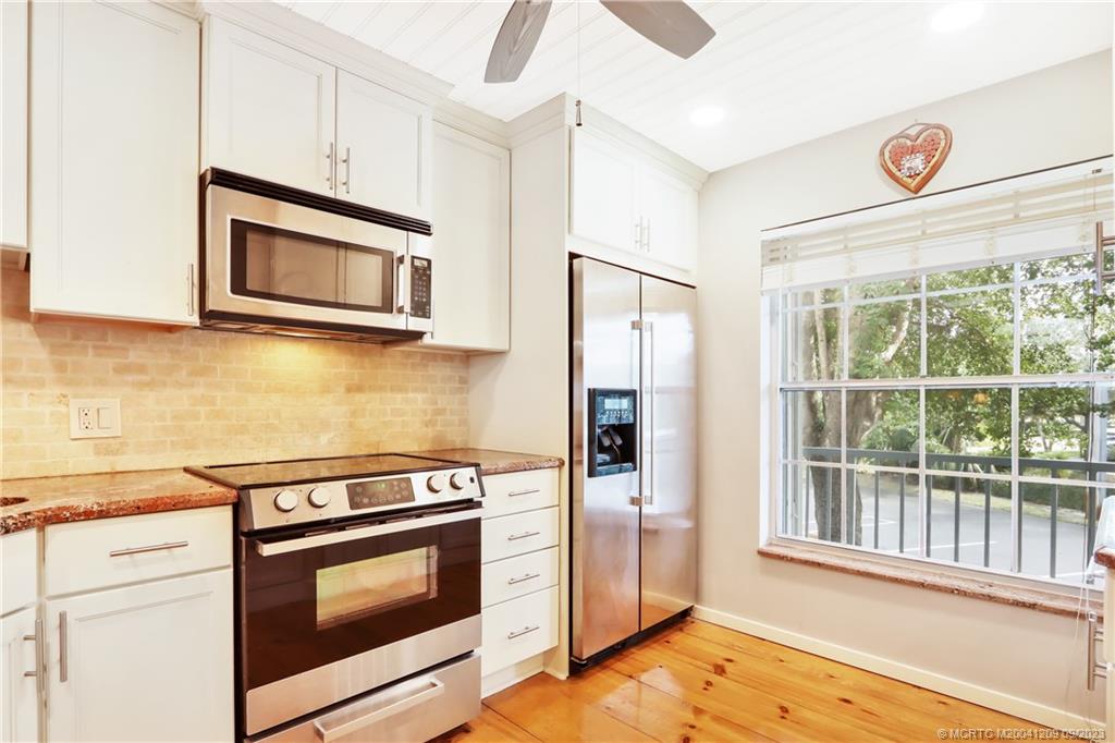 1862 SW Palm City Road 202