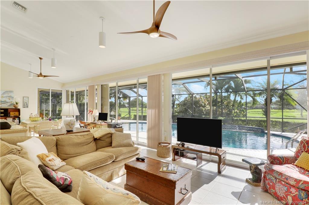 6245 SE Ironwood Circle