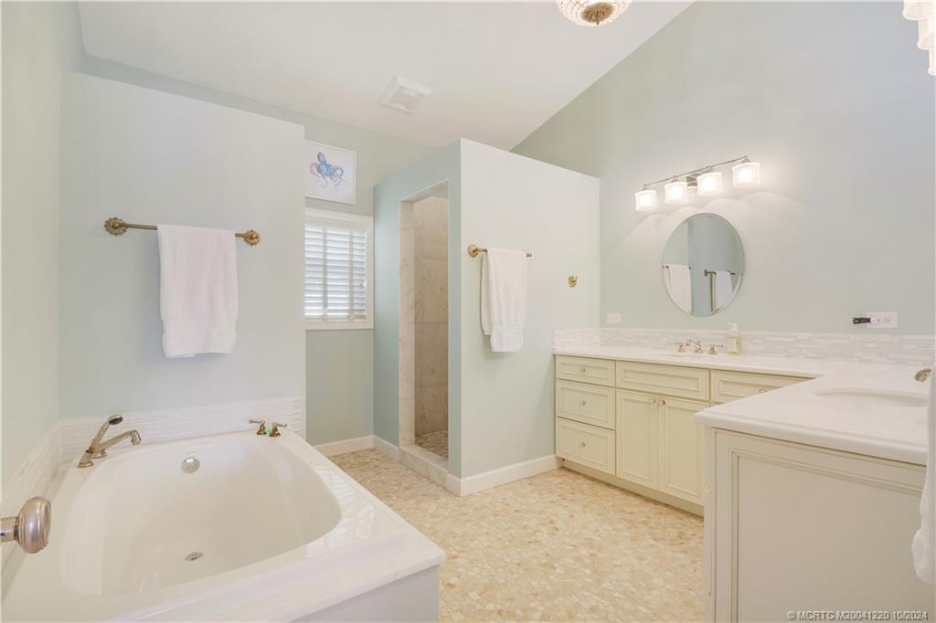 6245 SE Ironwood Circle