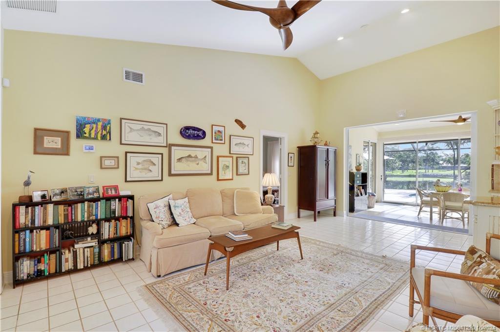 6245 SE Ironwood Circle