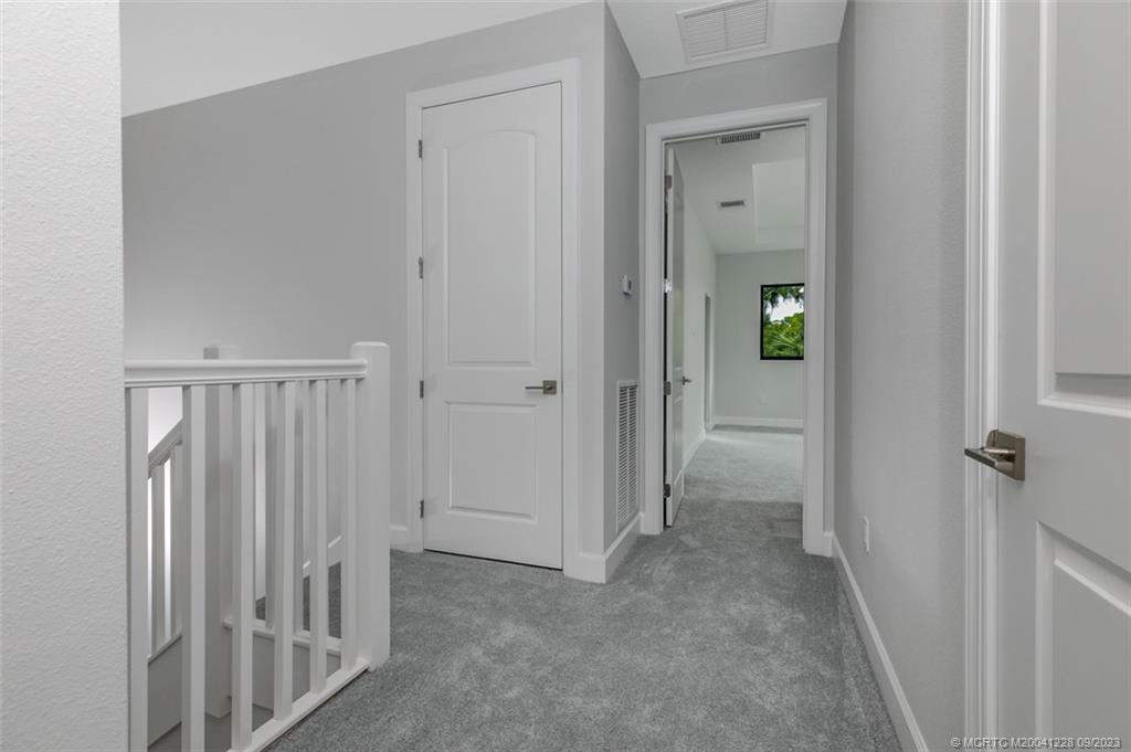 3673 SW Magnolia Ridge Lane