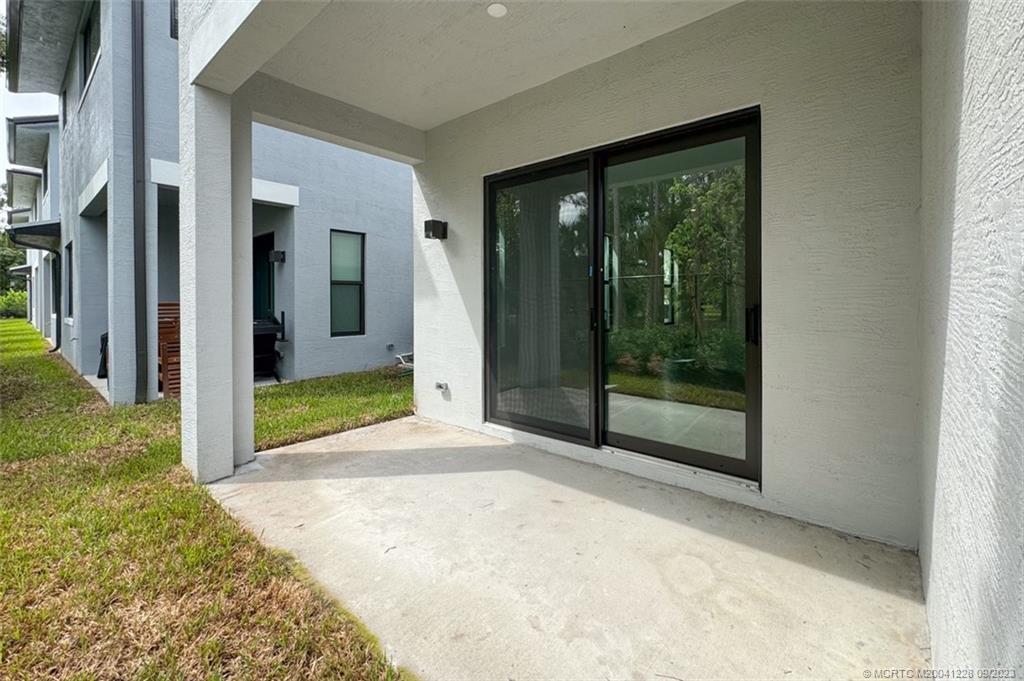 3673 SW Magnolia Ridge Lane