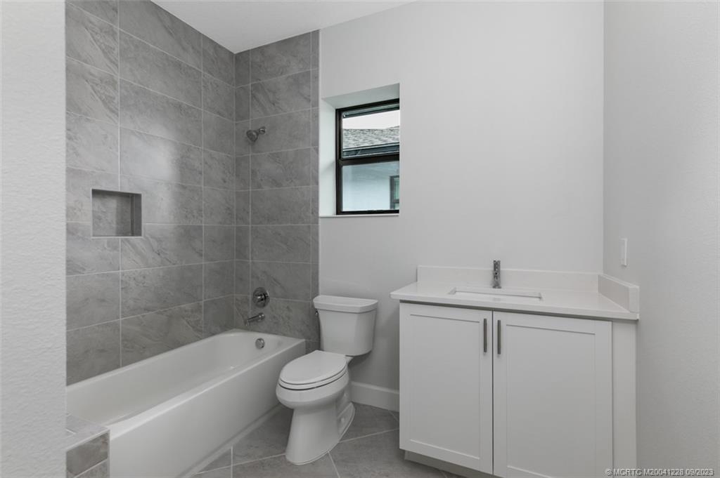 3673 SW Magnolia Ridge Lane