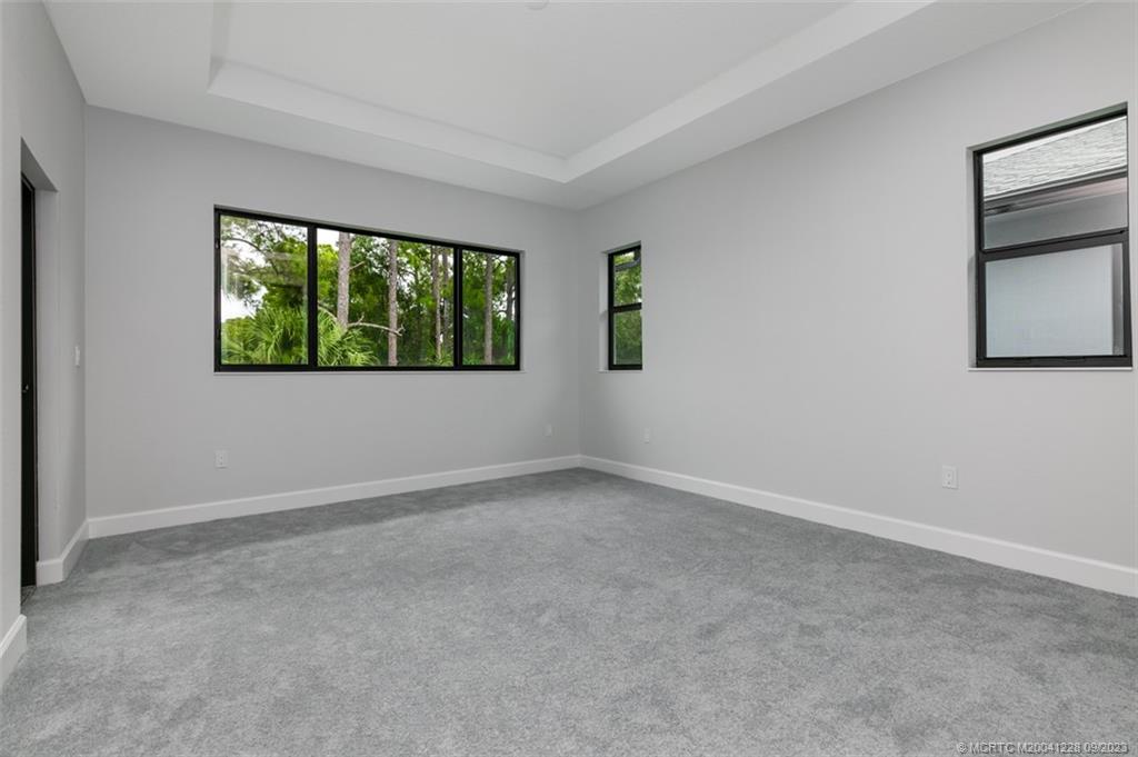 3673 SW Magnolia Ridge Lane