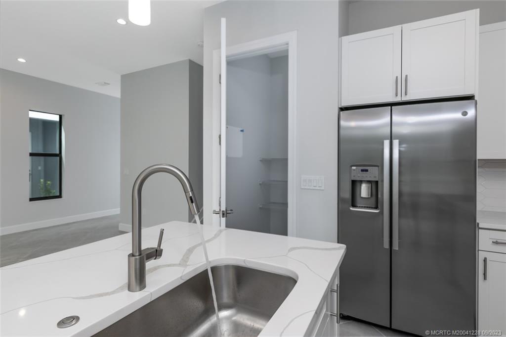 3673 SW Magnolia Ridge Lane