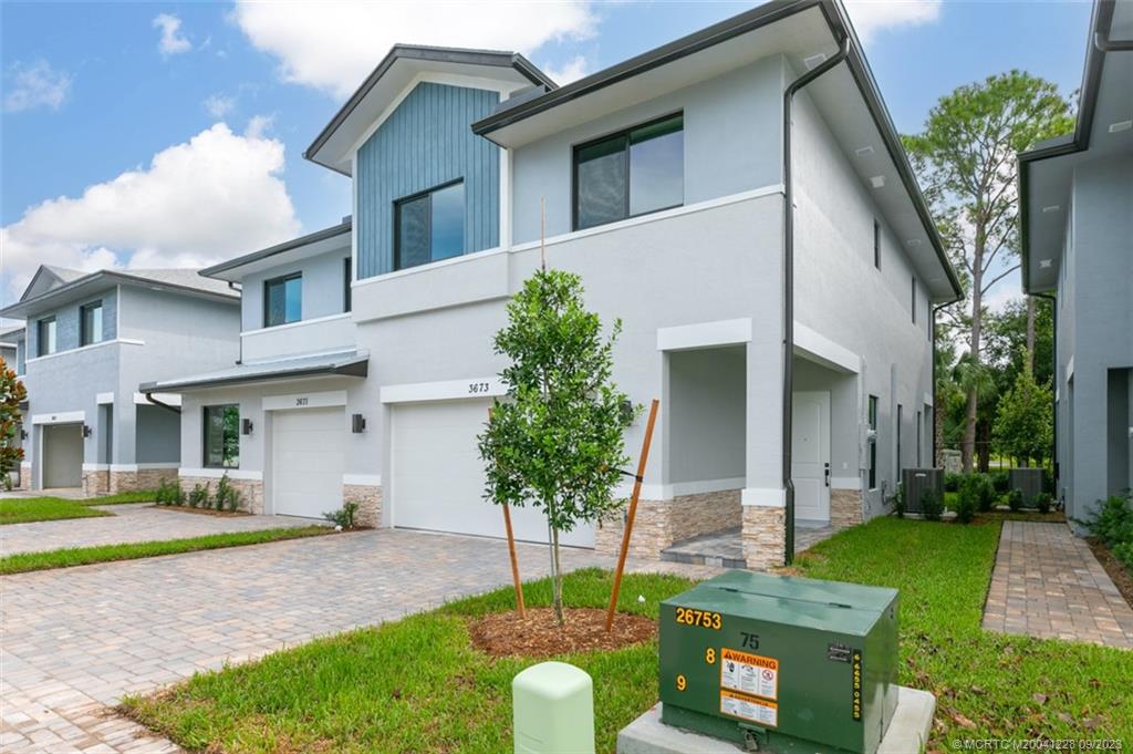 3673 SW Magnolia Ridge Lane