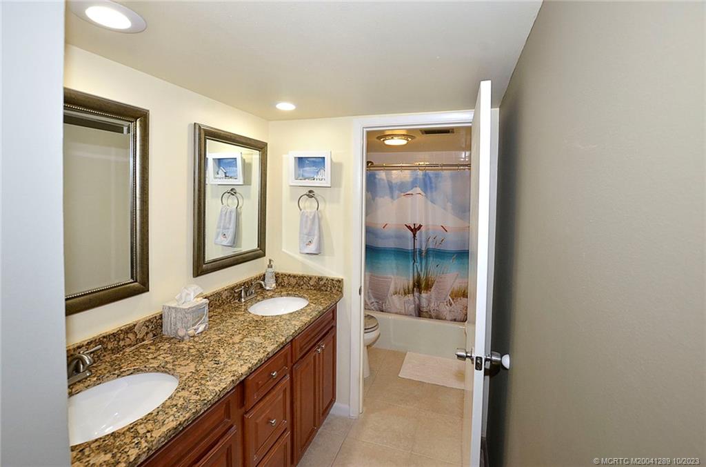 1856 SW Palm City Road 202