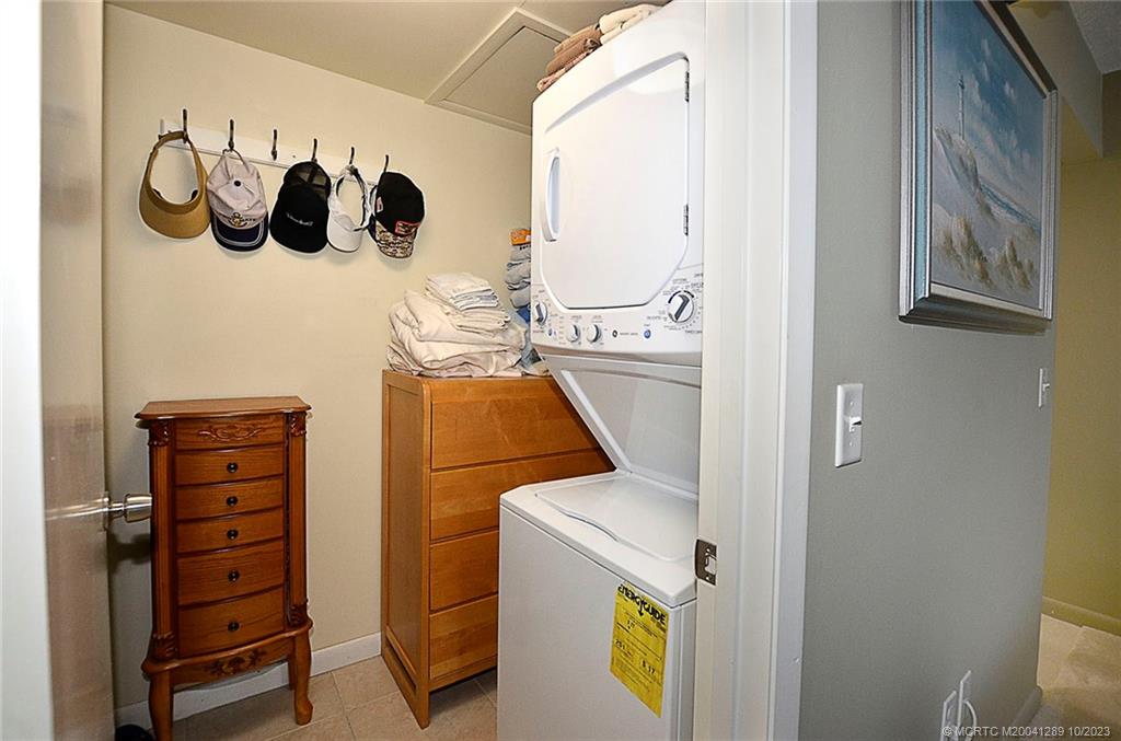 1856 SW Palm City Road 202