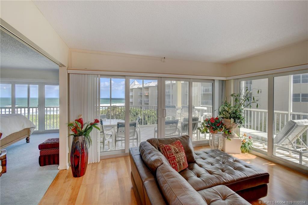 529 NE Plantation Road 301