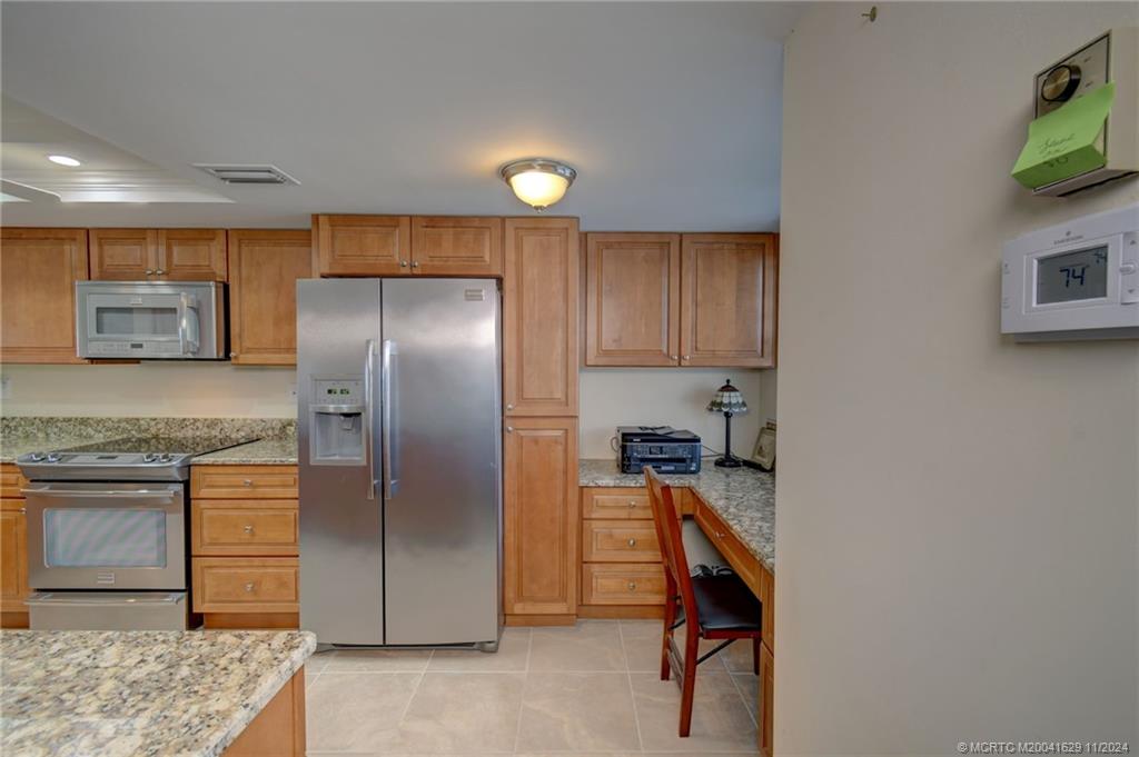 529 NE Plantation Road 301