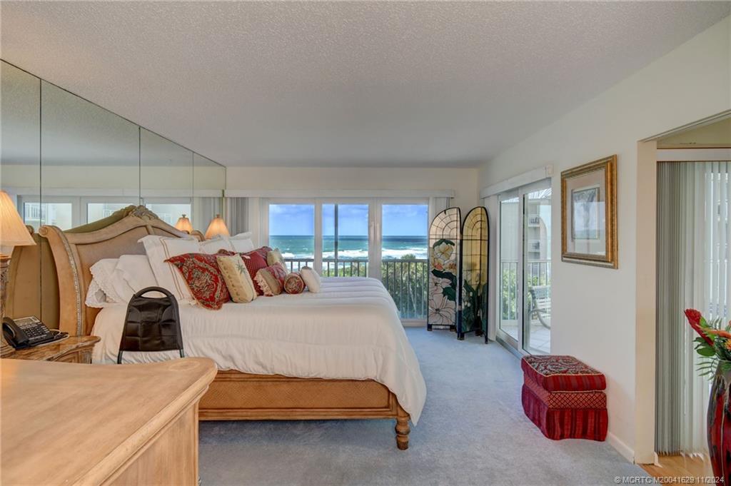 529 NE Plantation Road 301