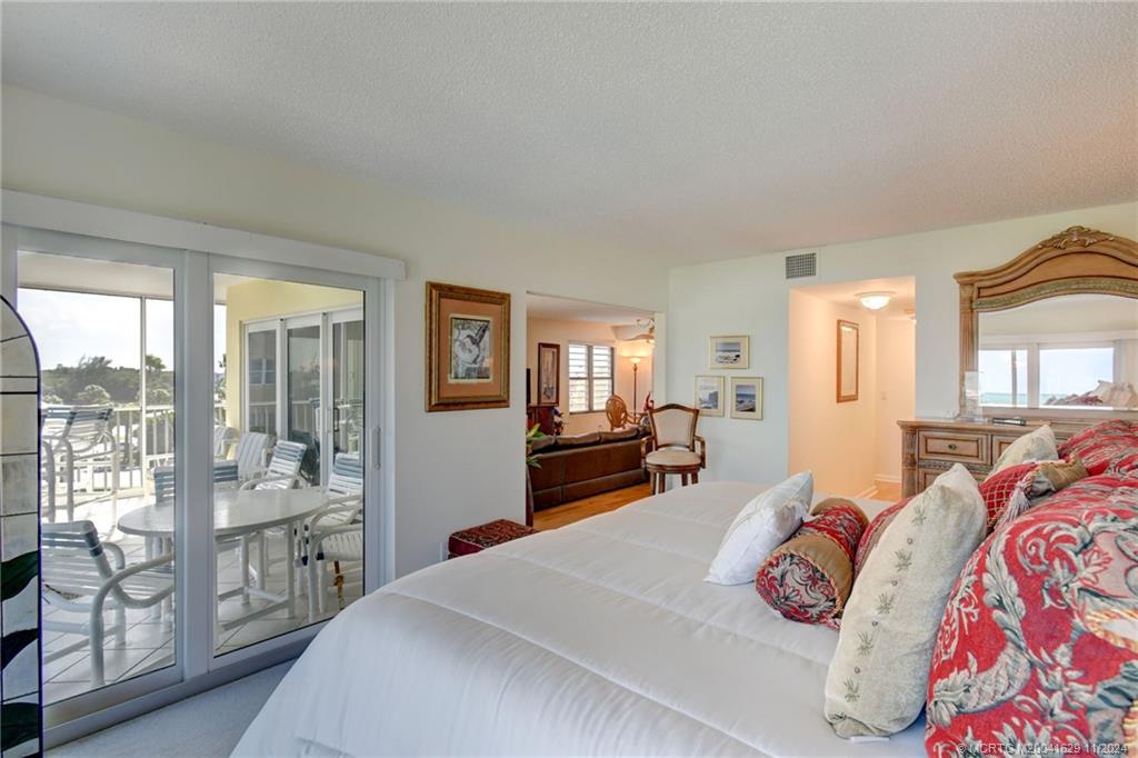 529 NE Plantation Road 301