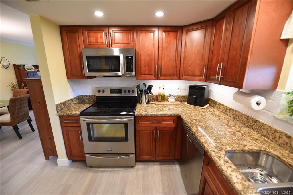 301 SW South River Drive 205