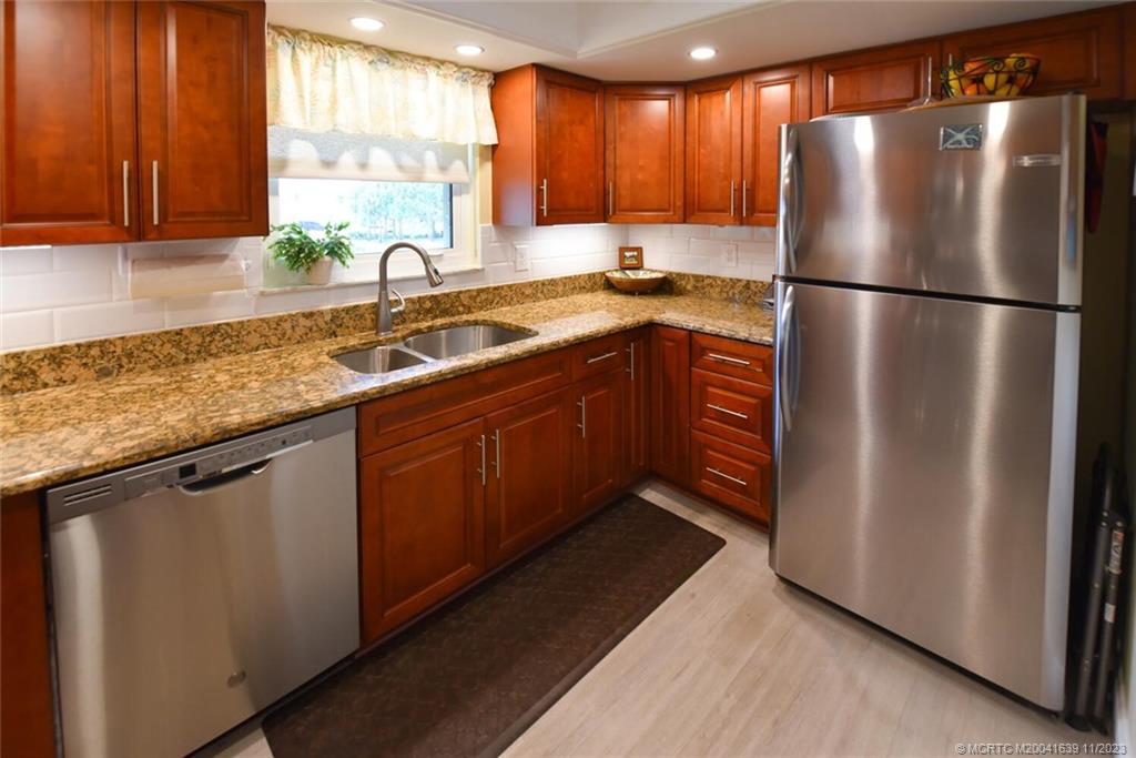 301 SW South River Drive 205